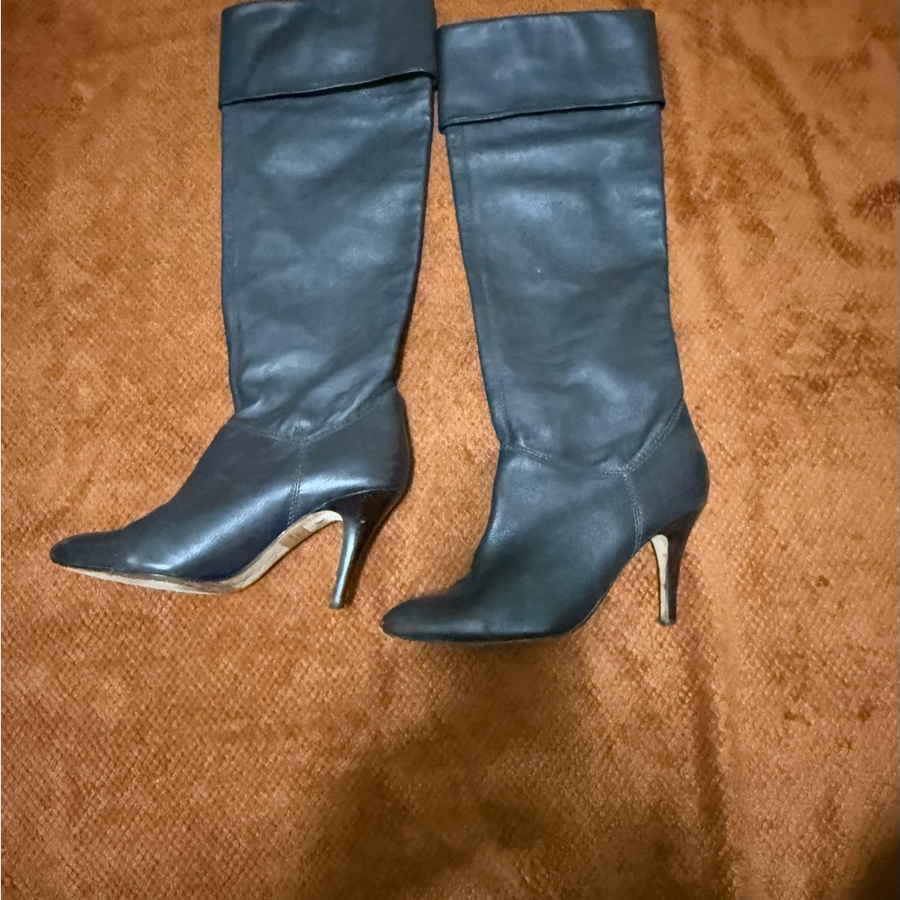 Elegant Black Knee-High Women's Boots